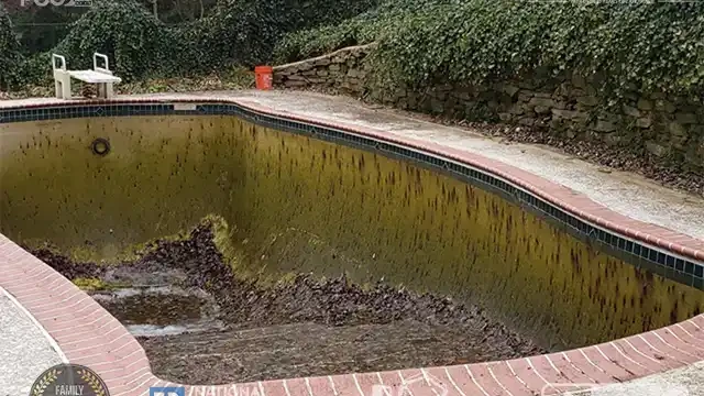 Step 1: Our team begins by visiting the client’s property to thoroughly assess the condition of the pool, and discuss what the owner wants to do with this area. We visited the client and assessed the pool.