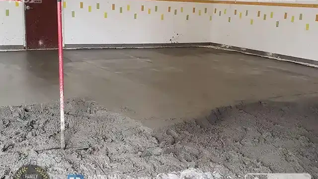 The second layer of concrete was poured and leveled.