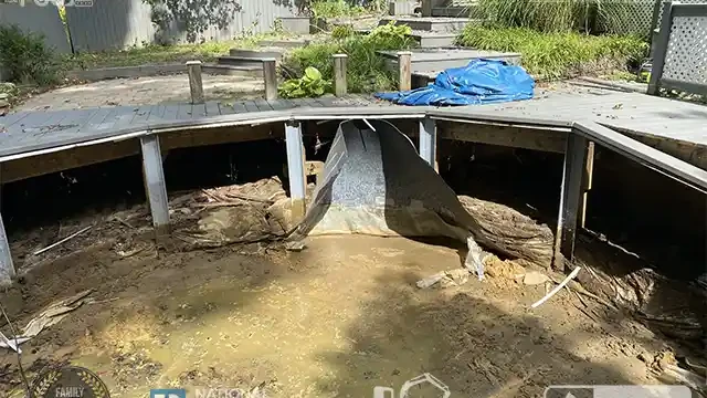 We will start to remove the whole deck